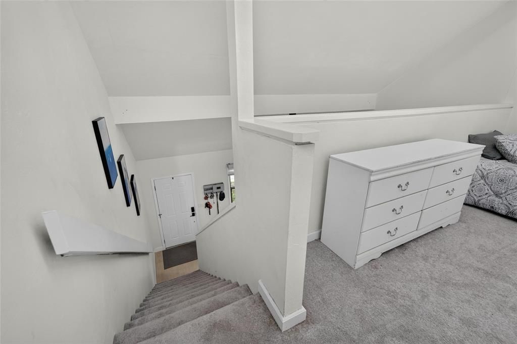 На продажу: $229,900 (2 спален, 2 ванн, 1159 Квадратных фут)