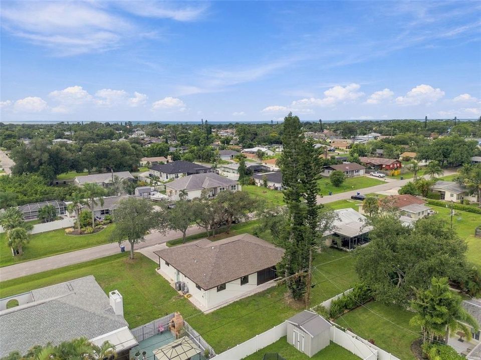 На продажу: $325,000 (2 спален, 2 ванн, 1272 Квадратных фут)