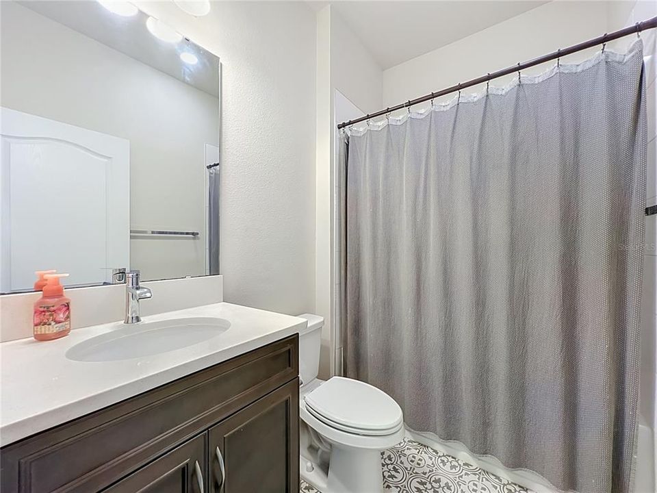 Activo con contrato: $638,000 (3 camas, 2 baños, 1650 Pies cuadrados)