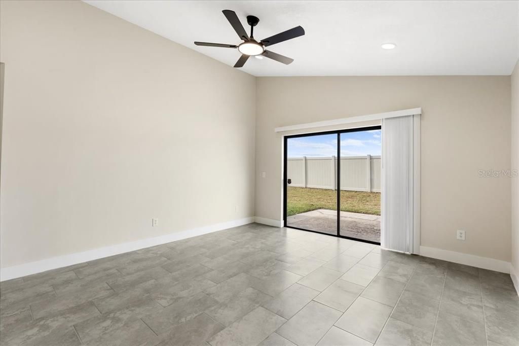 For Sale: $364,900 (3 beds, 2 baths, 1341 Square Feet)