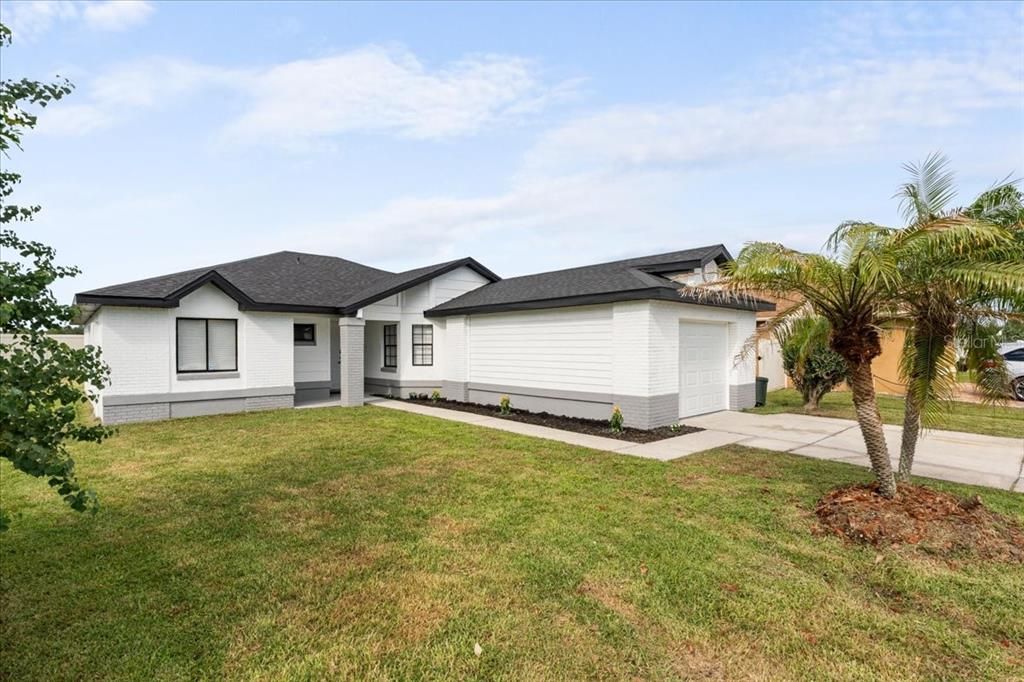 For Sale: $364,900 (3 beds, 2 baths, 1341 Square Feet)