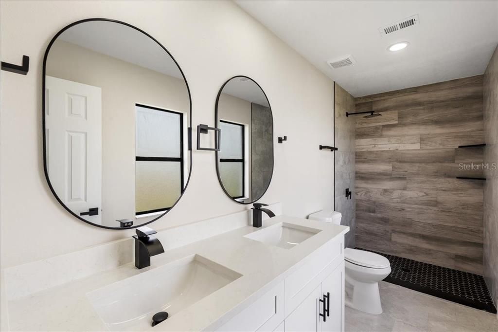 For Sale: $364,900 (3 beds, 2 baths, 1341 Square Feet)