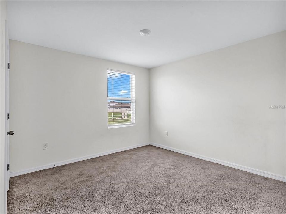 For Rent: $2,600 (5 beds, 3 baths, 2674 Square Feet)