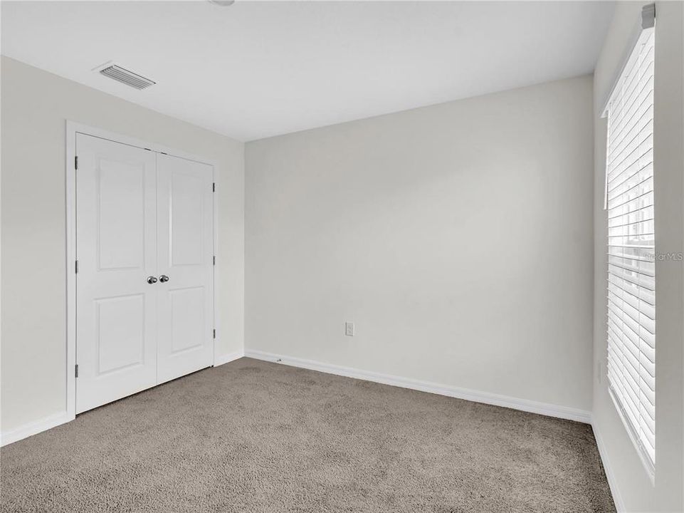 For Rent: $2,600 (5 beds, 3 baths, 2674 Square Feet)