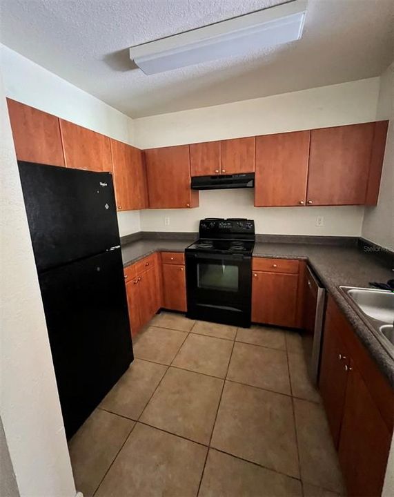 В аренду: $1,450 (1 спален, 1 ванн, 744 Квадратных фут)