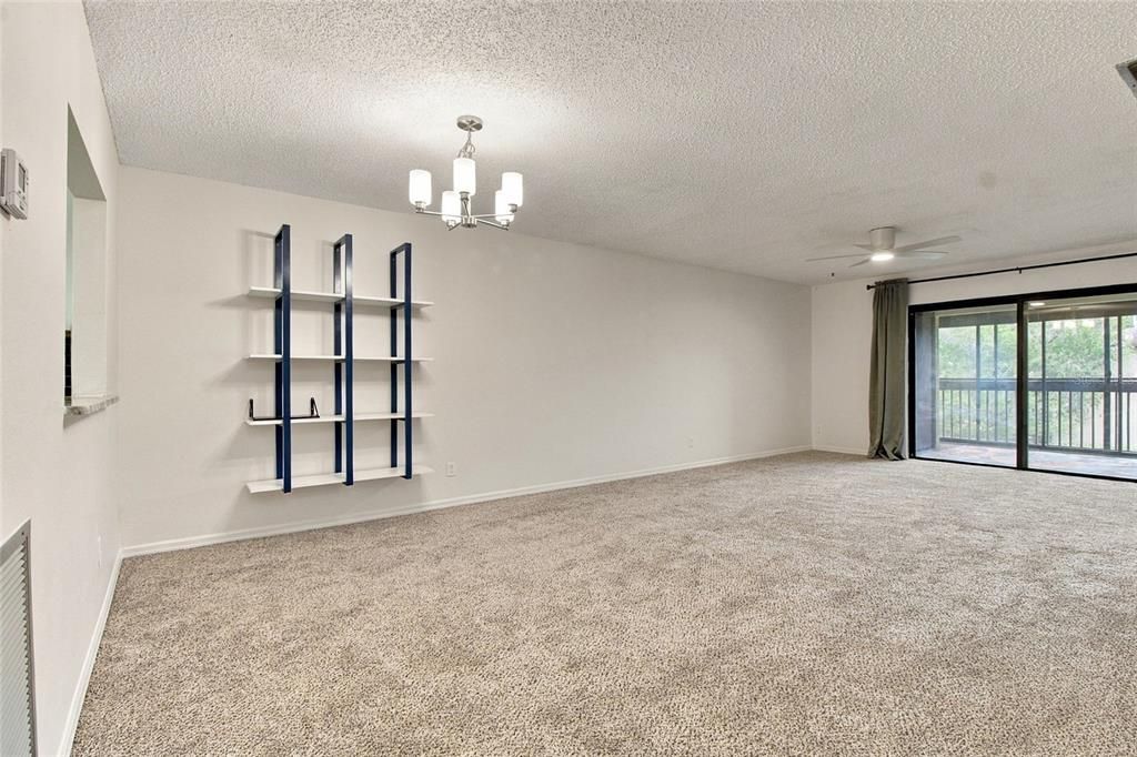 For Sale: $225,000 (2 beds, 2 baths, 1055 Square Feet)