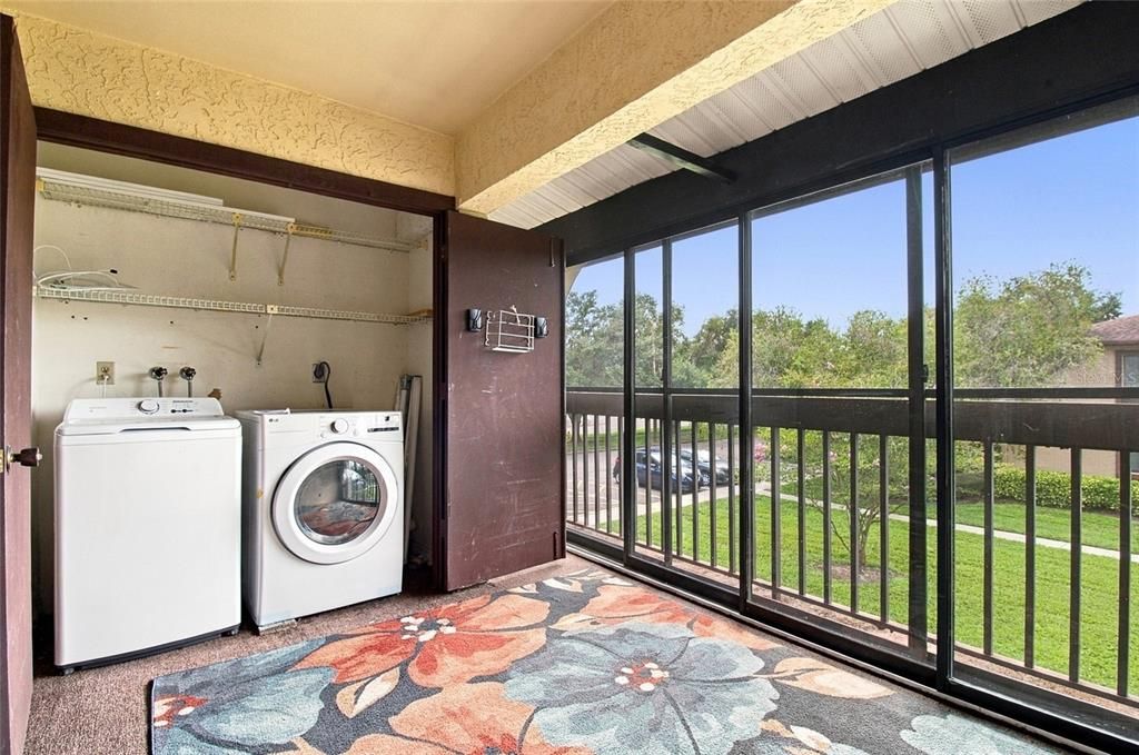 For Sale: $225,000 (2 beds, 2 baths, 1055 Square Feet)