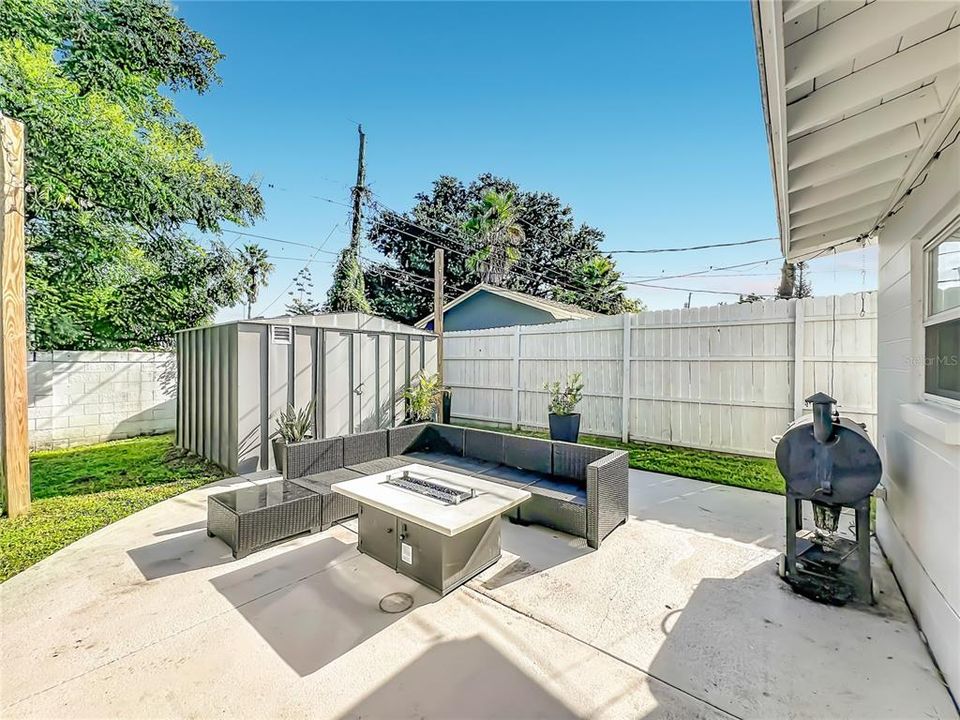En Venta: $364,900 (4 camas, 2 baños, 1388 Pies cuadrados)