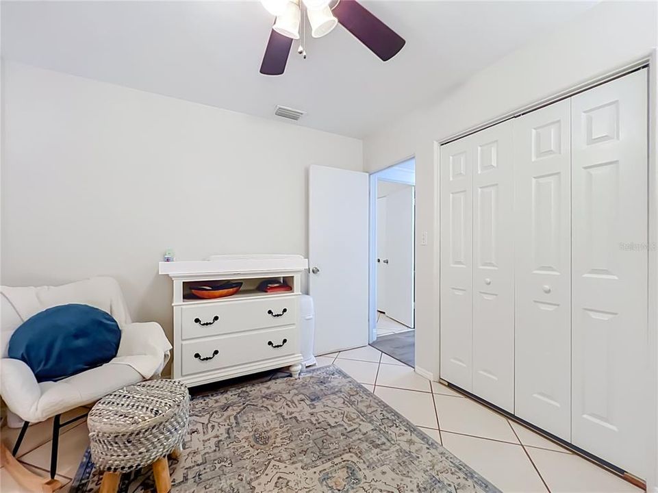 En Venta: $364,900 (4 camas, 2 baños, 1388 Pies cuadrados)