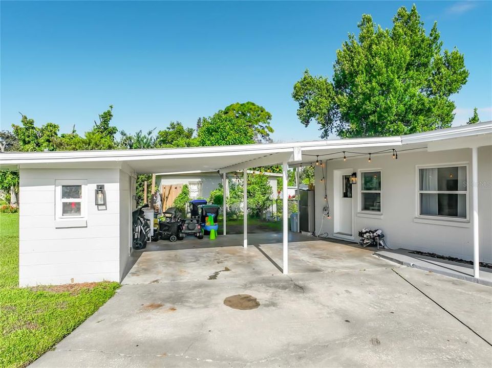 En Venta: $364,900 (4 camas, 2 baños, 1388 Pies cuadrados)