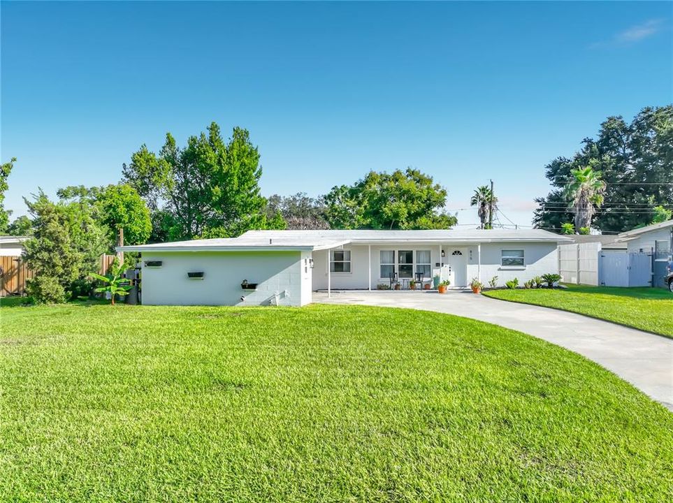En Venta: $364,900 (4 camas, 2 baños, 1388 Pies cuadrados)