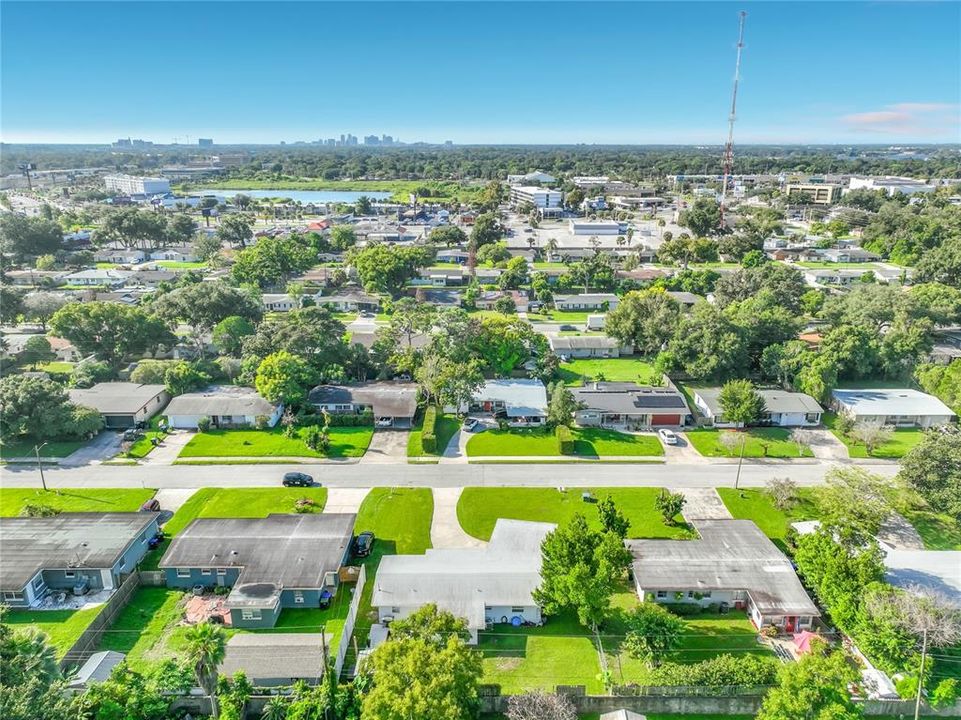 En Venta: $364,900 (4 camas, 2 baños, 1388 Pies cuadrados)