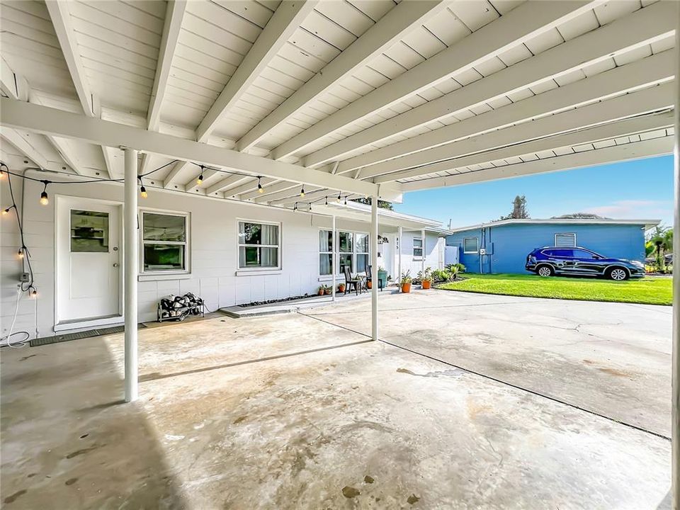 En Venta: $364,900 (4 camas, 2 baños, 1388 Pies cuadrados)