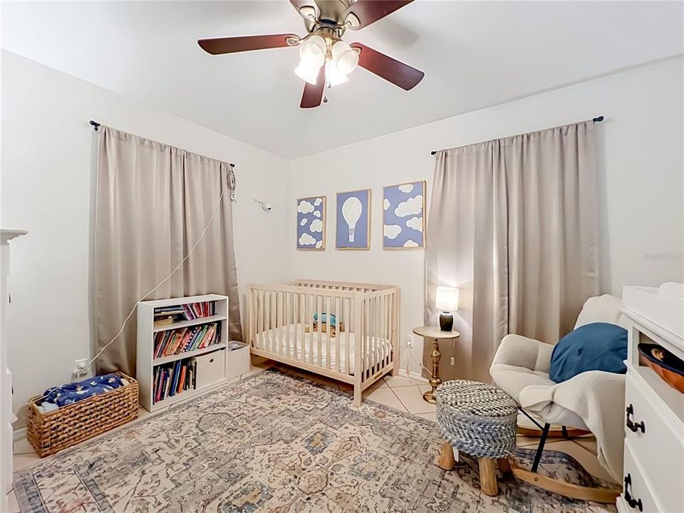 En Venta: $364,900 (4 camas, 2 baños, 1388 Pies cuadrados)