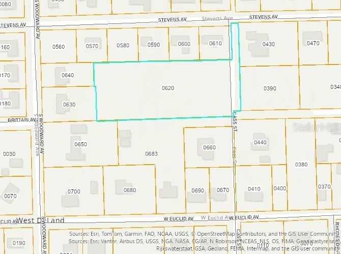 На продажу: $235,000 (2.30 acres)