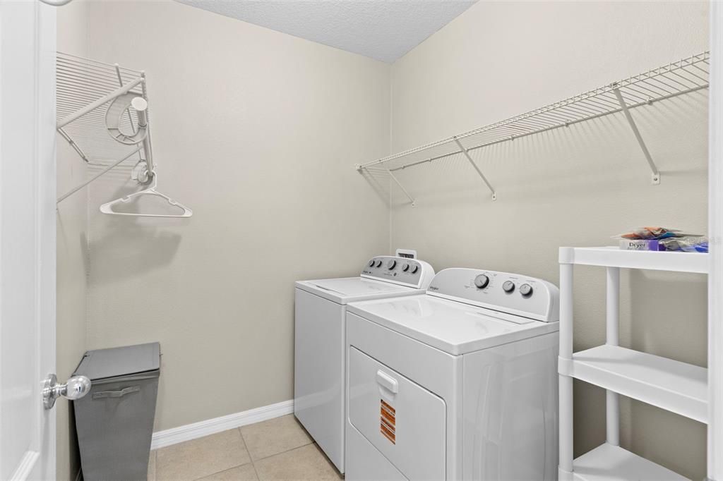 For Rent: $3,200 (4 beds, 2 baths, 2368 Square Feet)