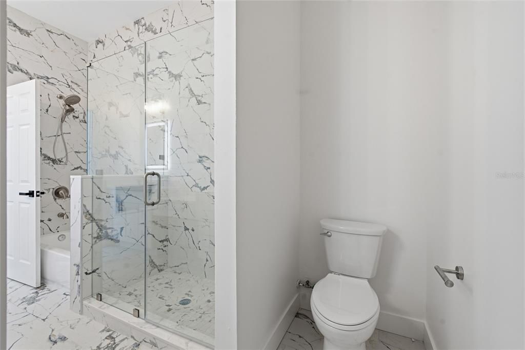 For Sale: $439,999 (3 beds, 2 baths, 1500 Square Feet)