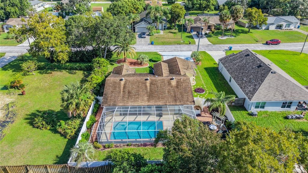 Activo con contrato: $369,500 (3 camas, 2 baños, 1729 Pies cuadrados)