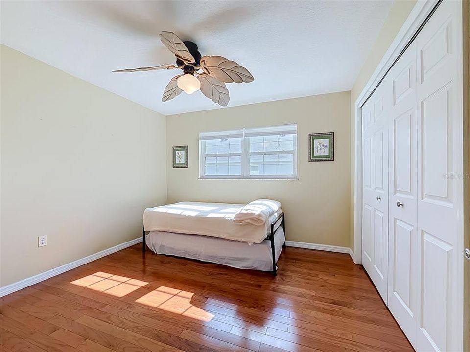 Activo con contrato: $369,500 (3 camas, 2 baños, 1729 Pies cuadrados)