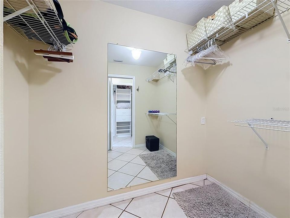 Activo con contrato: $369,500 (3 camas, 2 baños, 1729 Pies cuadrados)