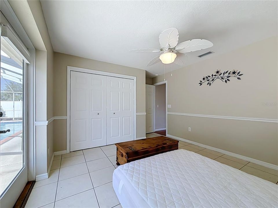 Activo con contrato: $369,500 (3 camas, 2 baños, 1729 Pies cuadrados)