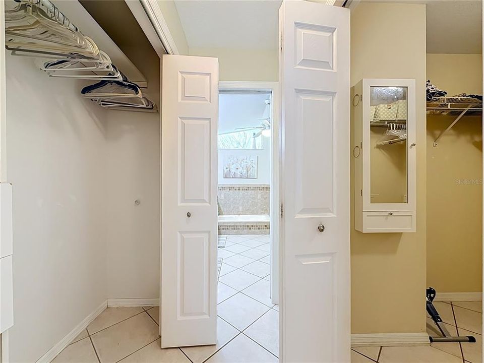 Activo con contrato: $369,500 (3 camas, 2 baños, 1729 Pies cuadrados)