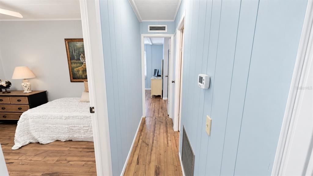 For Sale: $125,000 (2 beds, 2 baths, 1150 Square Feet)