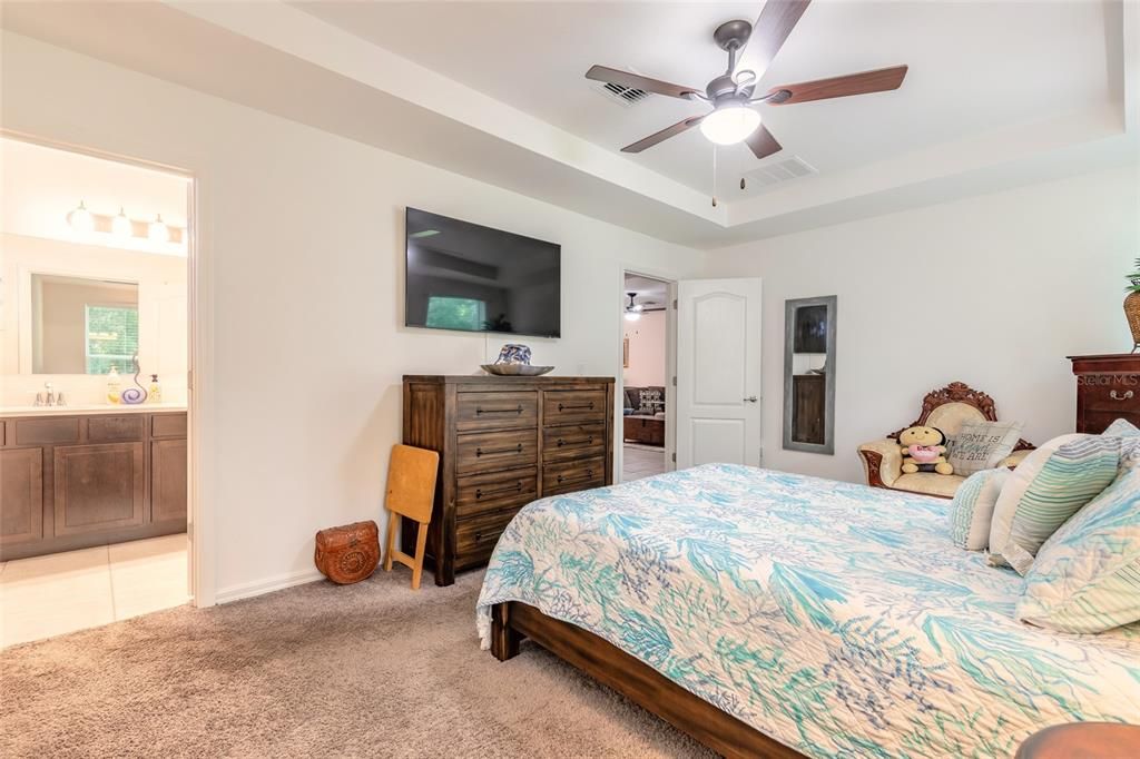 For Sale: $399,000 (3 beds, 2 baths, 1878 Square Feet)