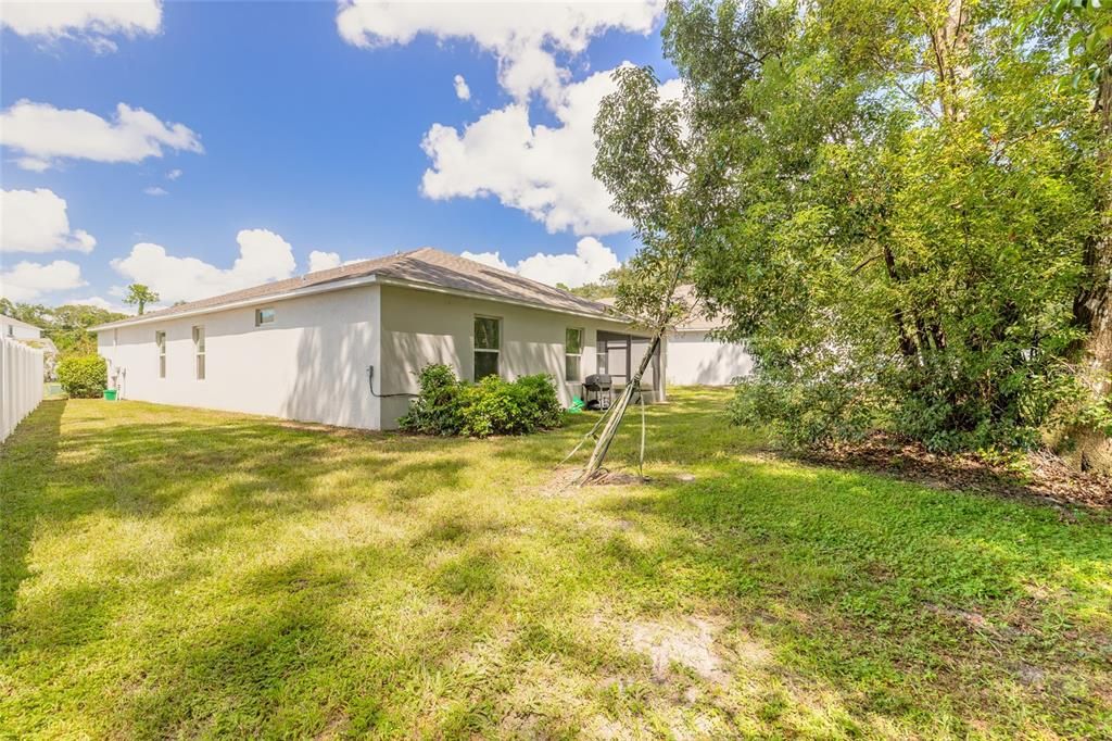 For Sale: $399,000 (3 beds, 2 baths, 1878 Square Feet)