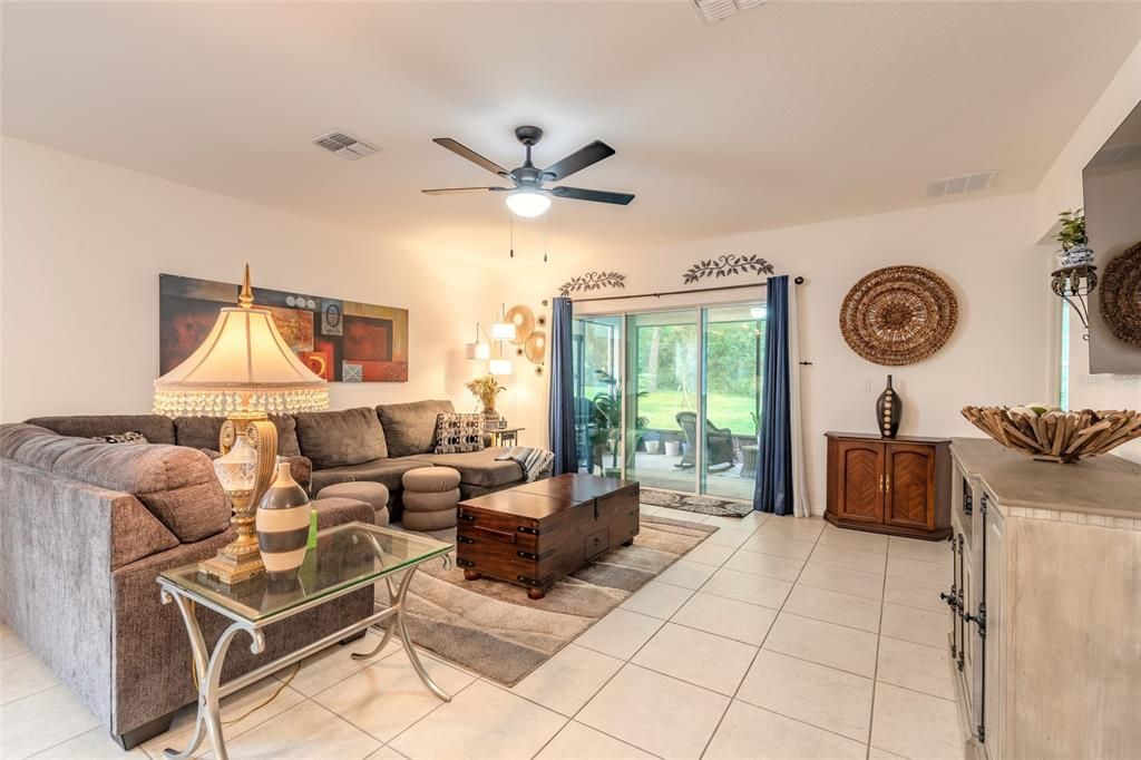 For Sale: $399,000 (3 beds, 2 baths, 1878 Square Feet)