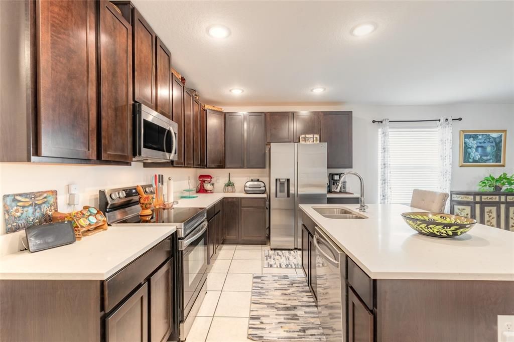 For Sale: $399,000 (3 beds, 2 baths, 1878 Square Feet)