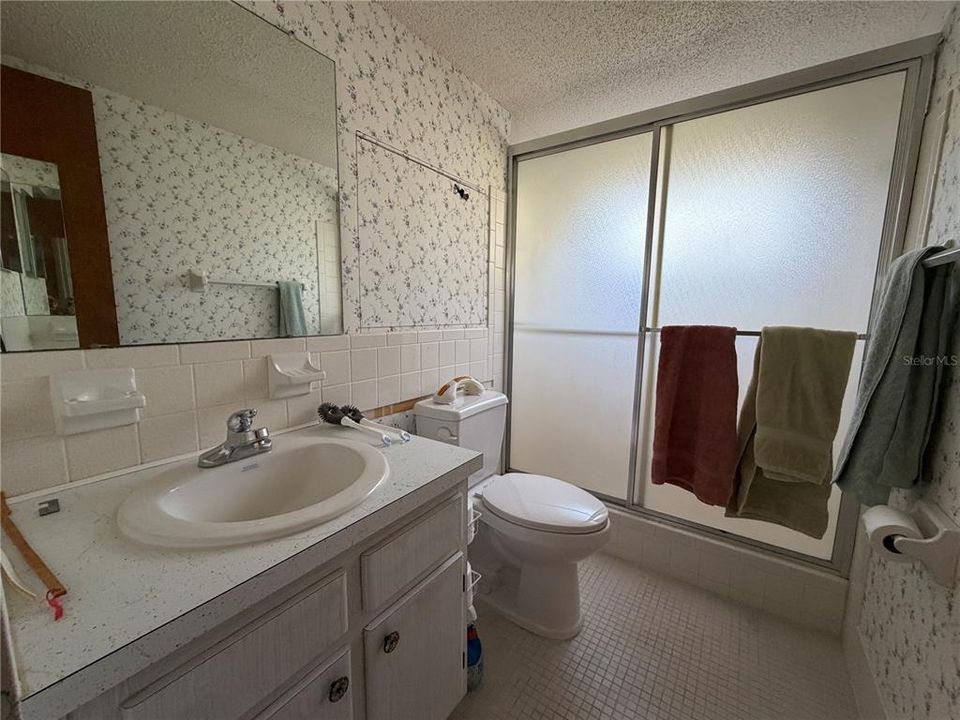For Sale: $190,000 (2 beds, 2 baths, 1029 Square Feet)