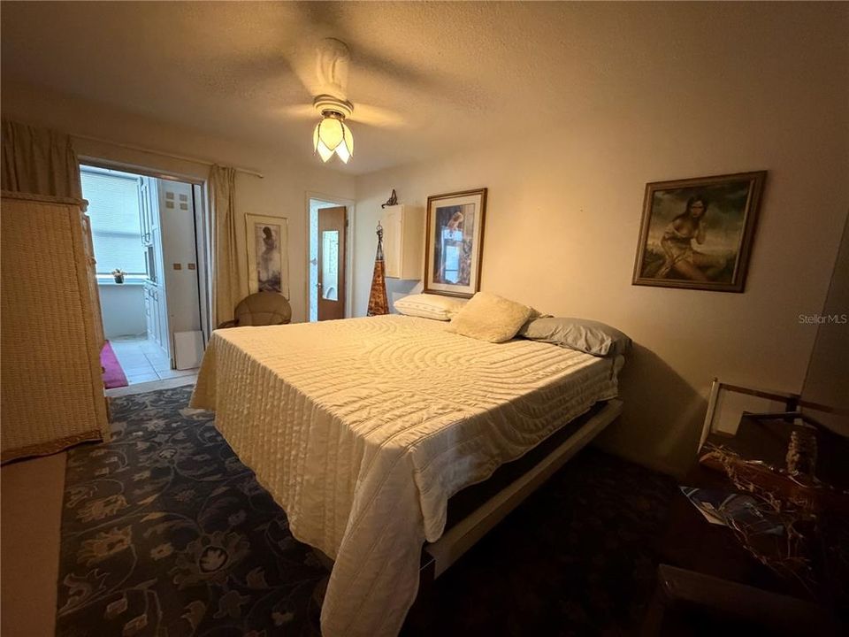 For Sale: $190,000 (2 beds, 2 baths, 1029 Square Feet)