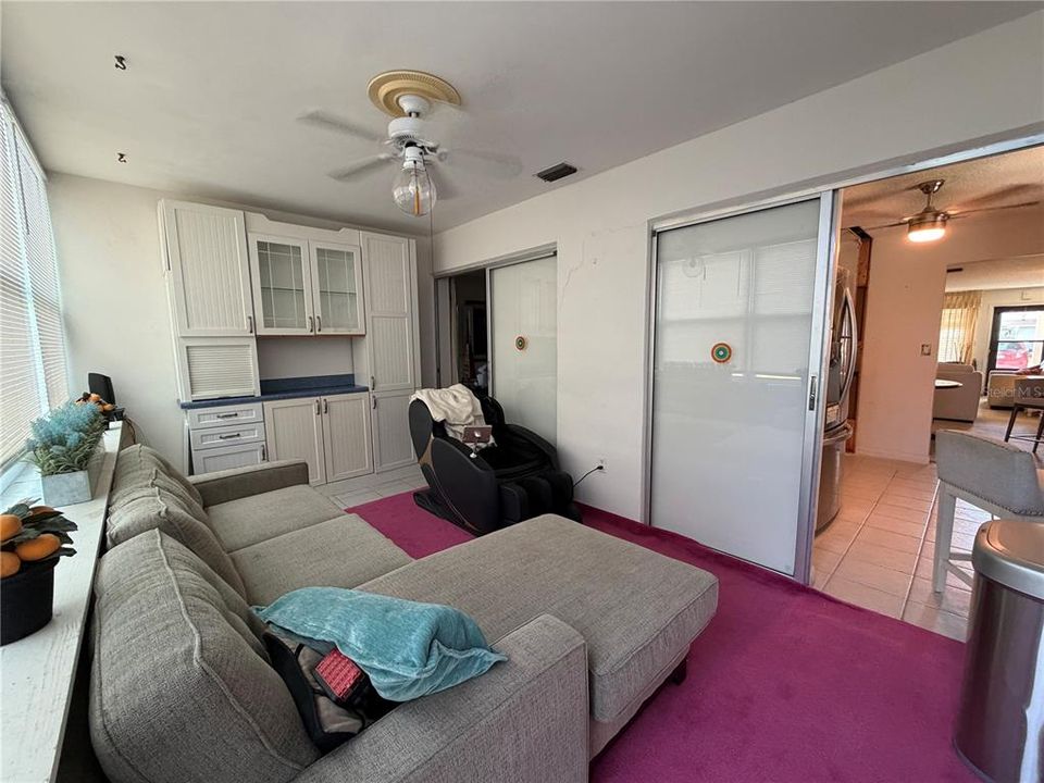For Sale: $190,000 (2 beds, 2 baths, 1029 Square Feet)