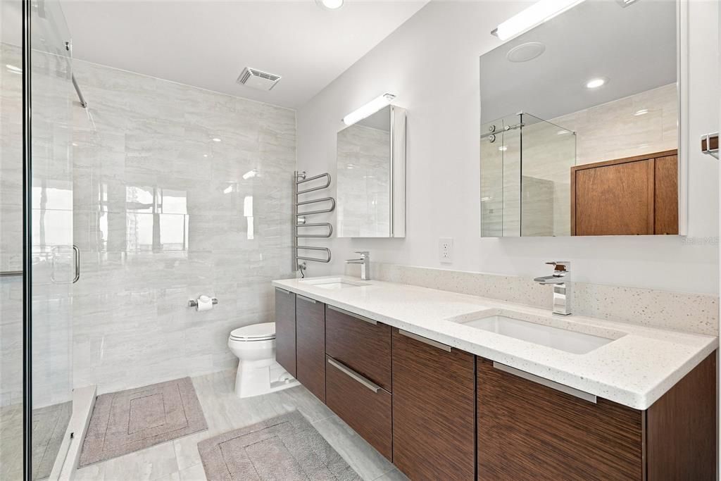 For Sale: $1,295,000 (2 beds, 2 baths, 1442 Square Feet)
