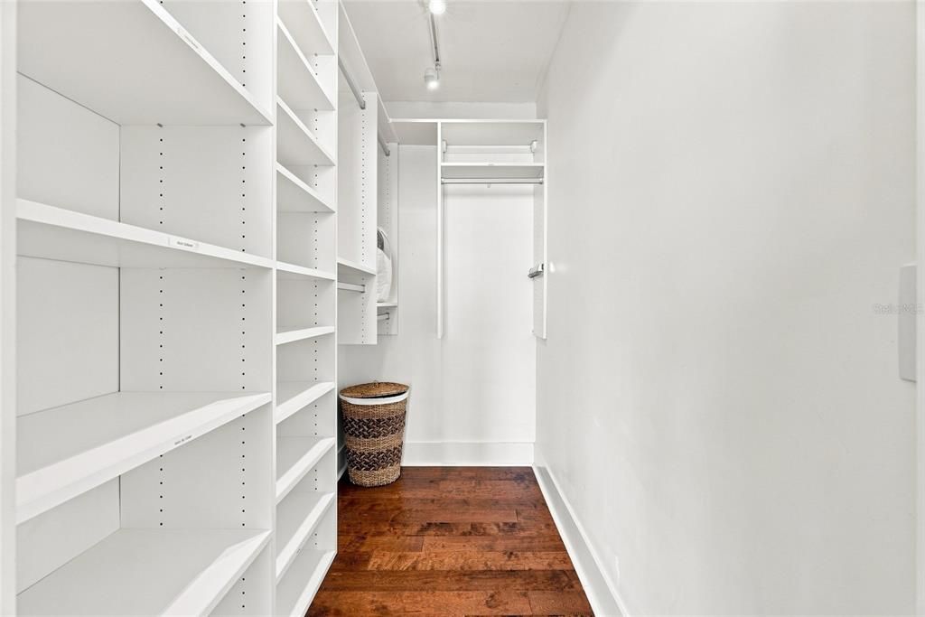 For Sale: $1,295,000 (2 beds, 2 baths, 1442 Square Feet)