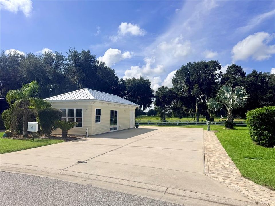 На продажу: $159,900 (0.15 acres)