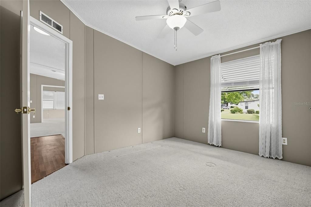 For Sale: $209,000 (2 beds, 2 baths, 1342 Square Feet)