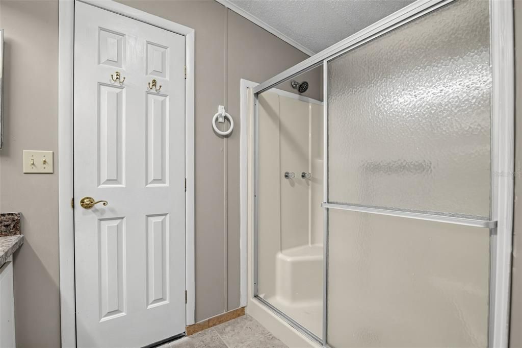 For Sale: $209,000 (2 beds, 2 baths, 1342 Square Feet)