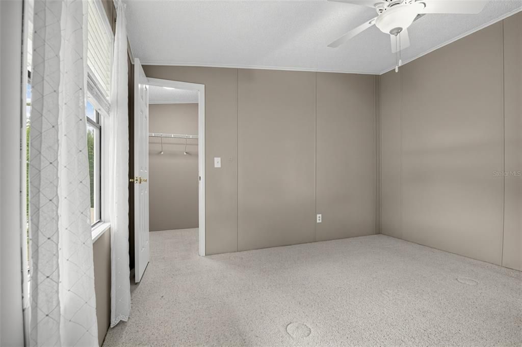 For Sale: $209,000 (2 beds, 2 baths, 1342 Square Feet)