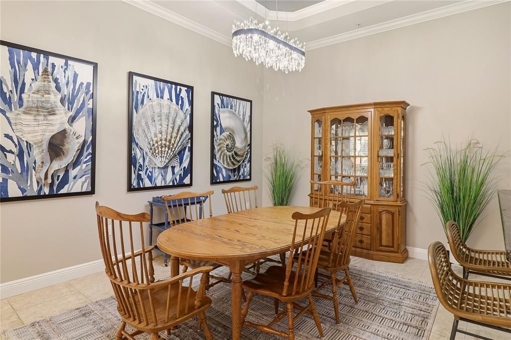 En Venta: $549,000 (3 camas, 2 baños, 2014 Pies cuadrados)