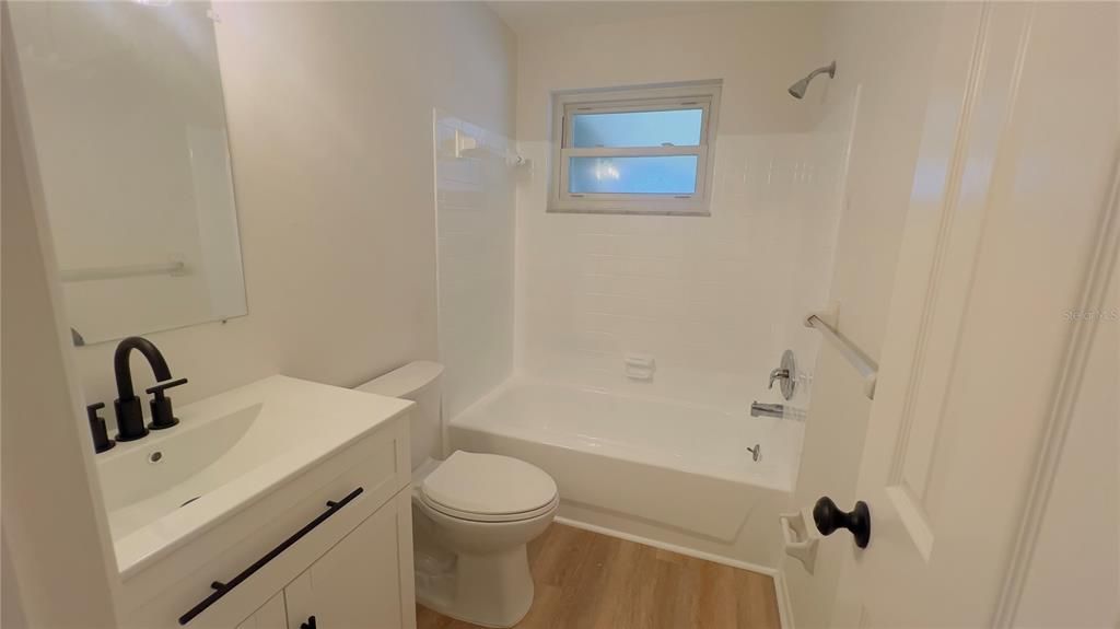 For Rent: $2,700 (3 beds, 2 baths, 1097 Square Feet)