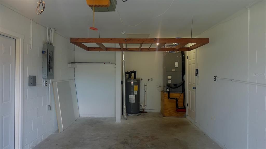 For Rent: $2,700 (3 beds, 2 baths, 1097 Square Feet)