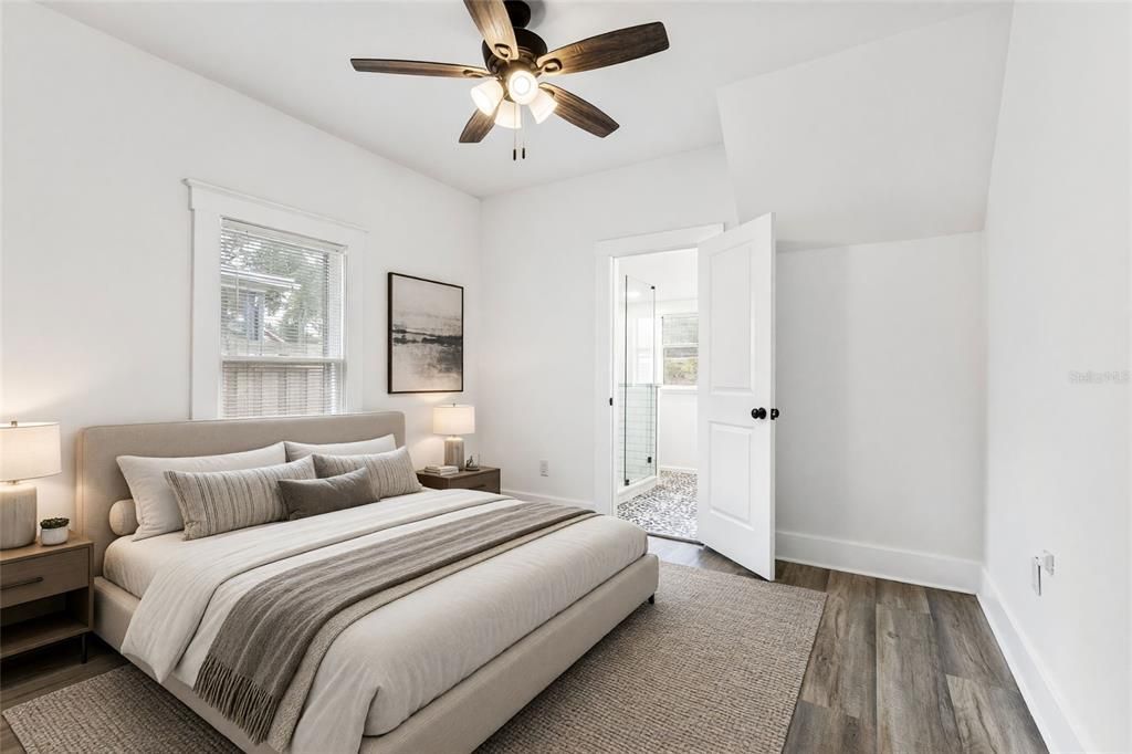 For Sale: $425,000 (2 beds, 2 baths, 1128 Square Feet)