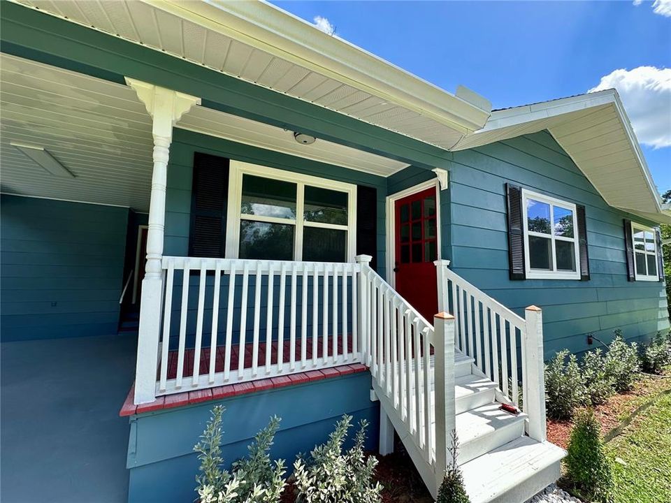 For Sale: $219,000 (3 beds, 2 baths, 1052 Square Feet)