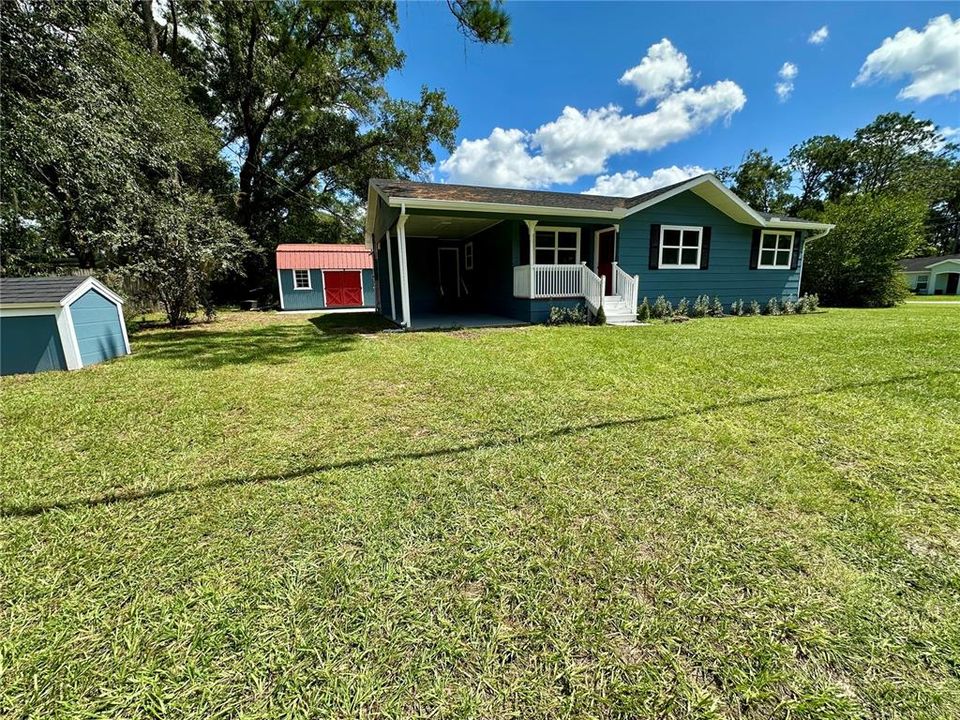 For Sale: $219,000 (3 beds, 2 baths, 1052 Square Feet)