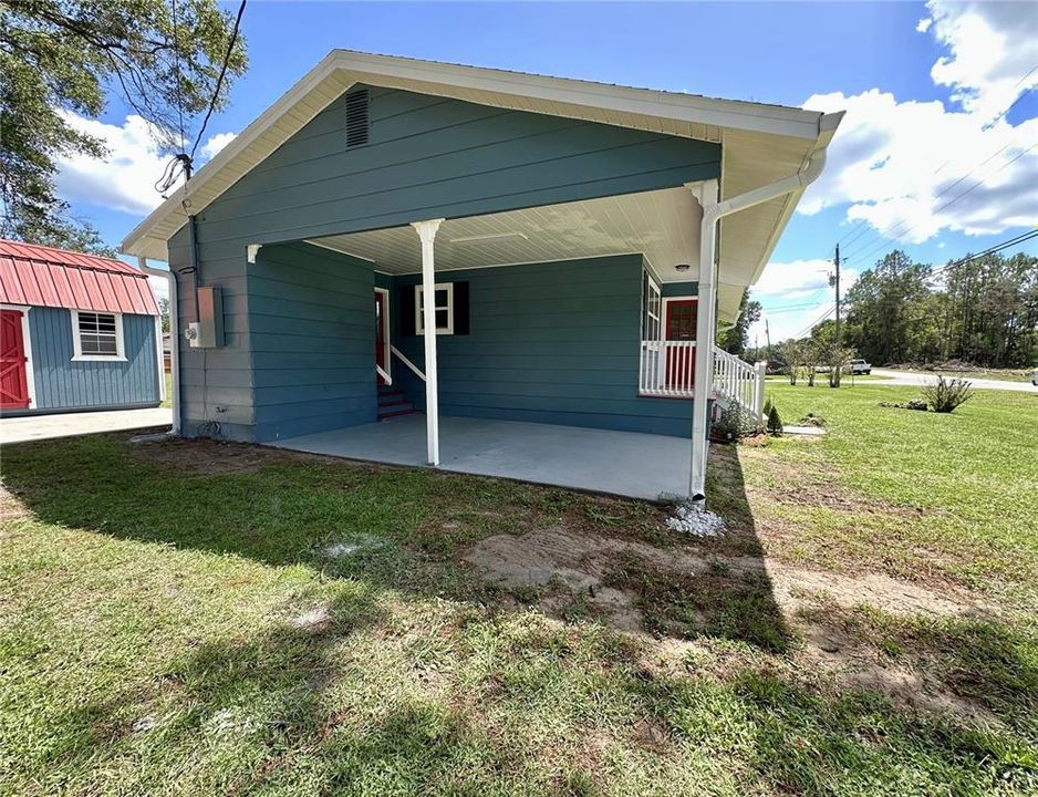 For Sale: $219,000 (3 beds, 2 baths, 1052 Square Feet)