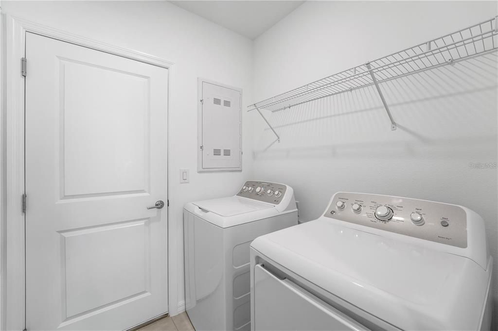 For Rent: $1,850 (3 beds, 2 baths, 1455 Square Feet)