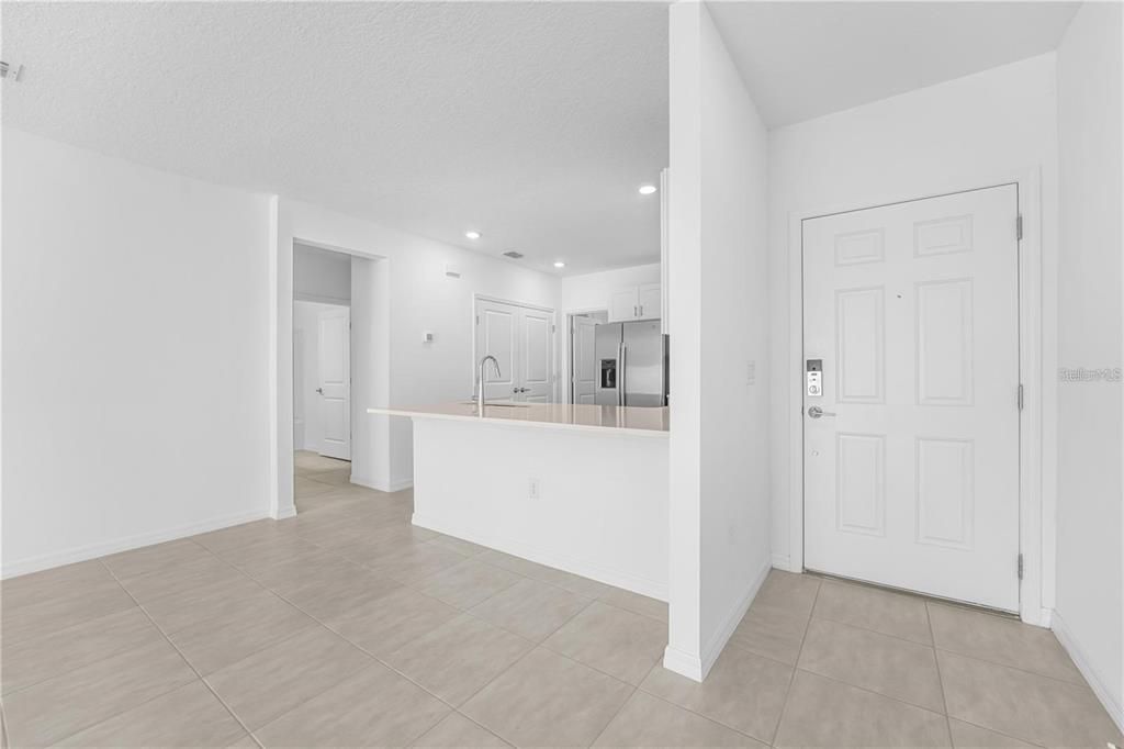 For Rent: $1,850 (3 beds, 2 baths, 1455 Square Feet)