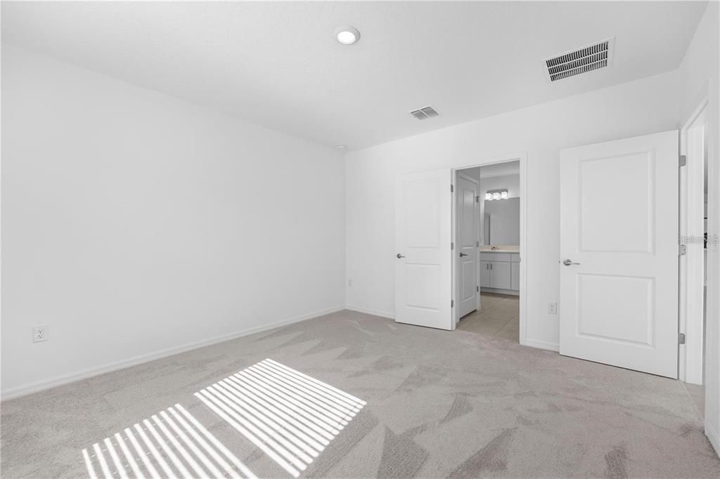 For Rent: $1,850 (3 beds, 2 baths, 1455 Square Feet)